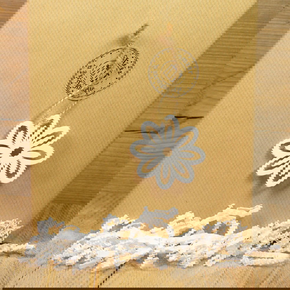 Kadohanger Bloem Wit - Kadopapier.net