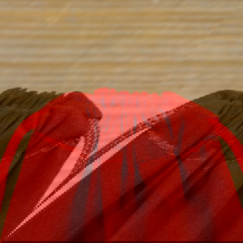 Velours sieradenzakje Rood - Kadopapier.net